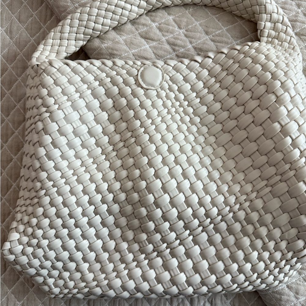 Elegant White Woven Handbag